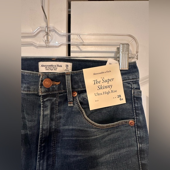 NWT - super skinny high rise distressed jeans - med/dark wash. - Picture 3 of 5